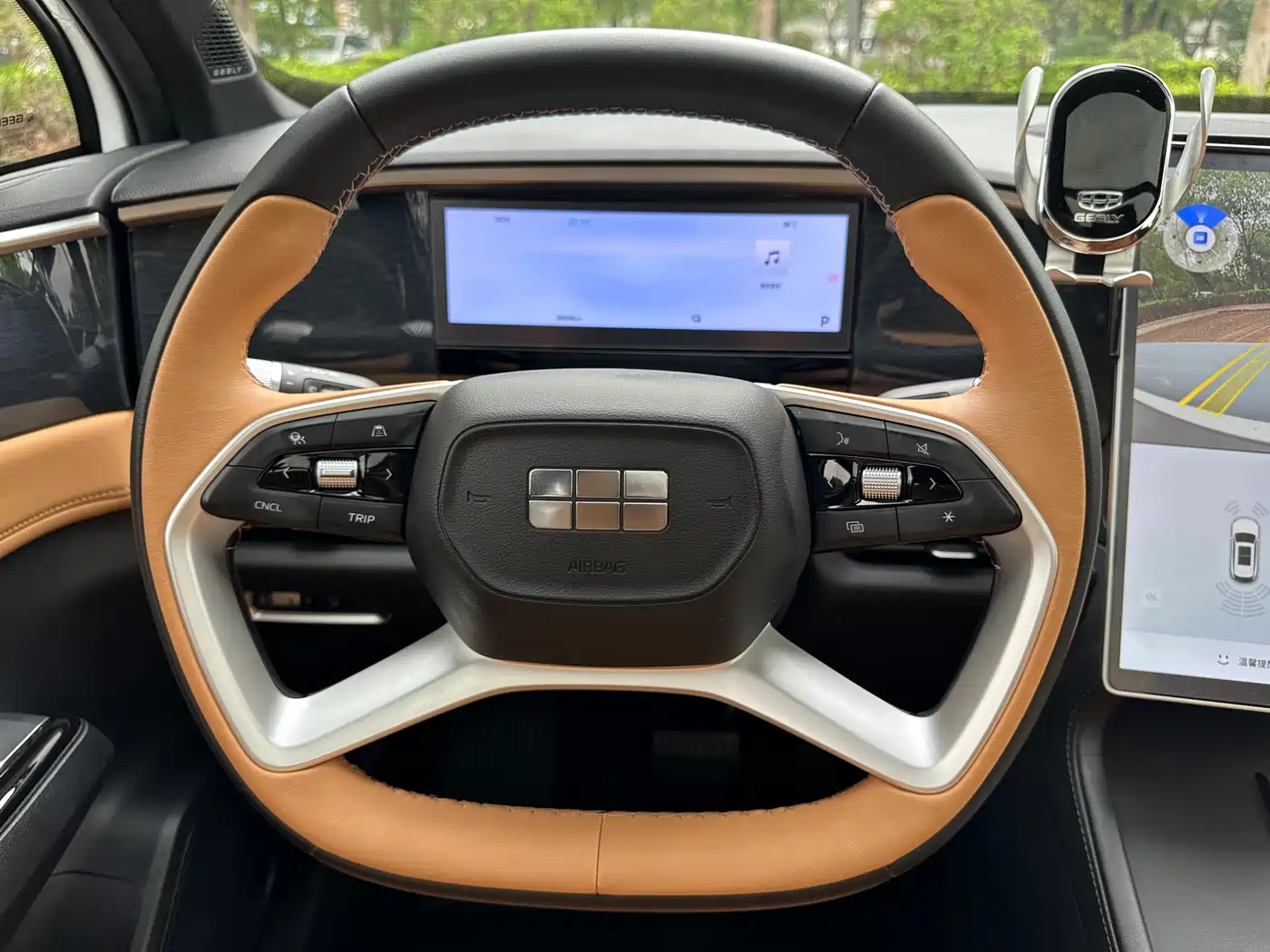 Geely Galaxy Galaxy L7 2024 1.5T 115km PLUS Soaring Dragon Edition фото 30