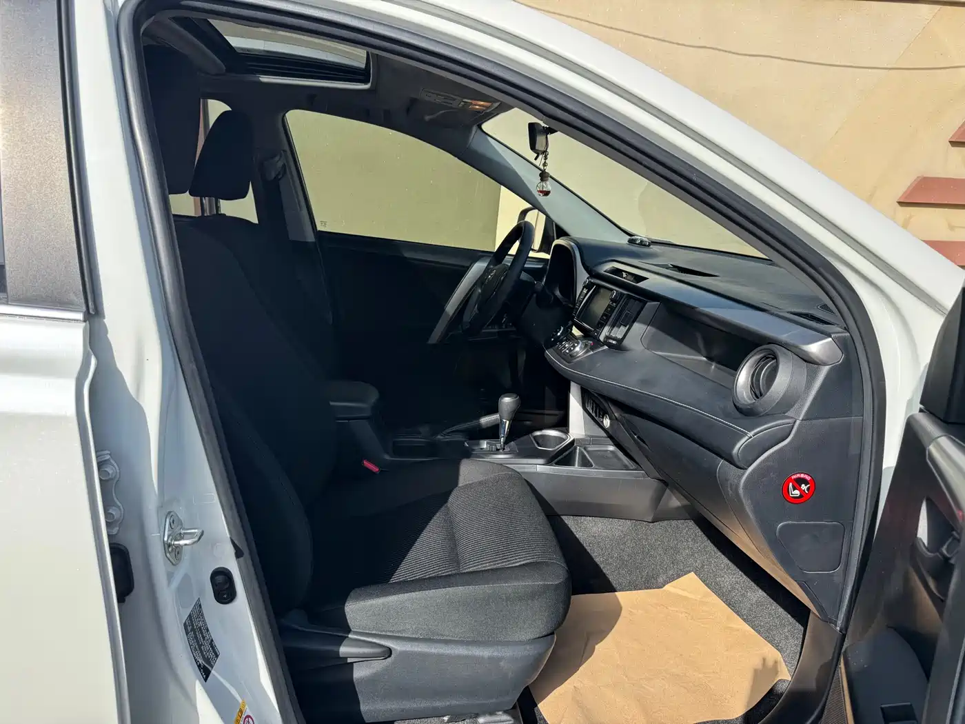 Toyota RAV4 Rongfang 2019 2.0L CVT 2WD Comfort Edition China VI фото 18
