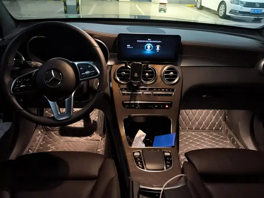 Mercedes-Benz GLC 2022 Model GLC 260 L 4MATIC Luxury Edition фото 12