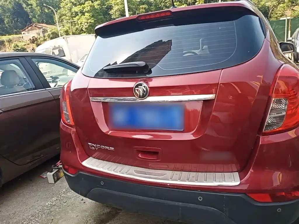 Buick Encore 2017 18T Automatic 2WD Urban Fashion фото 6
