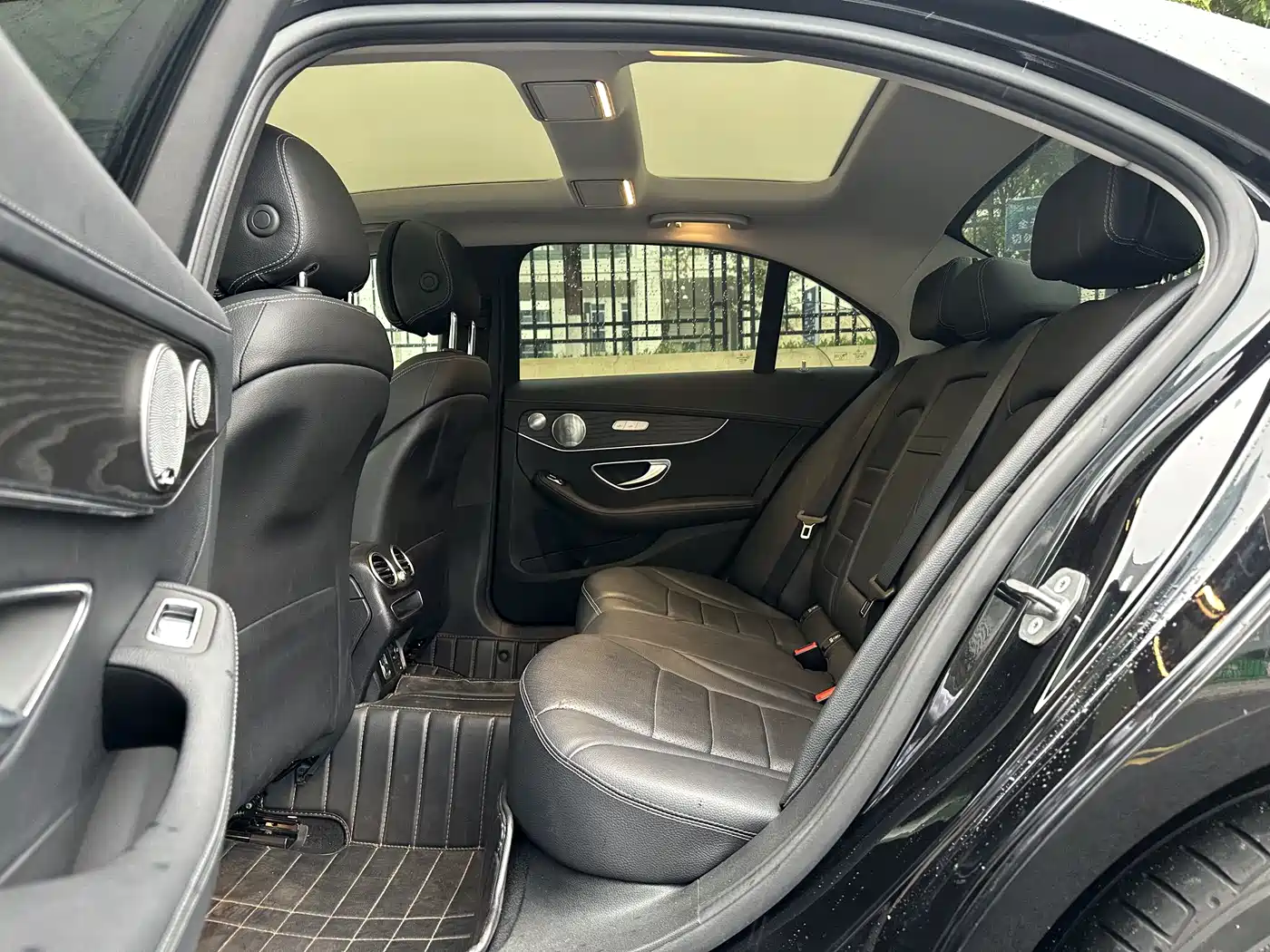 Mercedes-Benz C-Class 2021 C 260 L Sport Starry Exclusive Edition фото 14