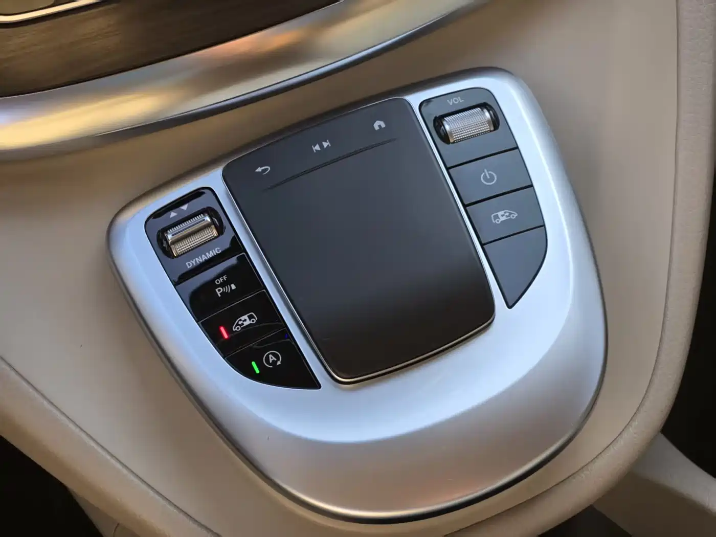 MERCEDES-BENZ V CLASS