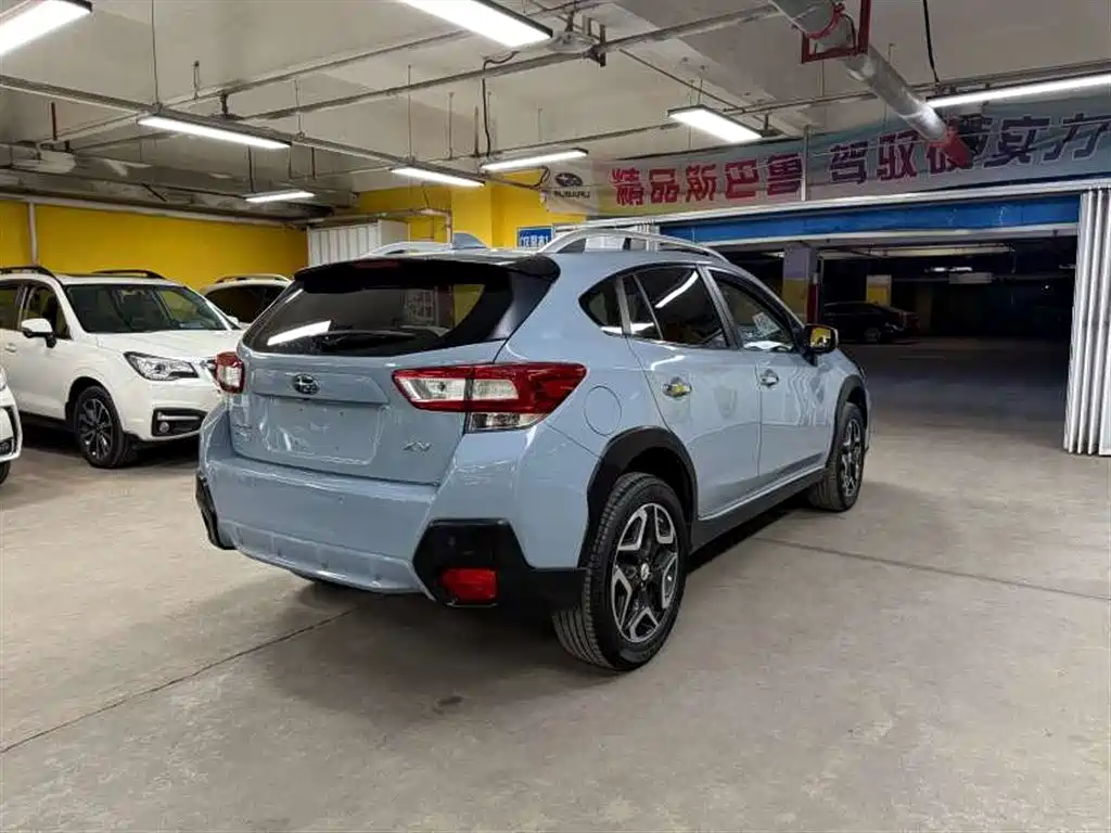 Photo 8 - Subaru XV