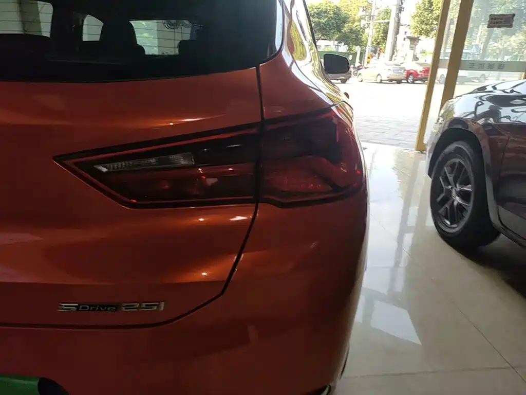 BMW X2 2020 2020 sDrive25i Leading M Off-Road Package