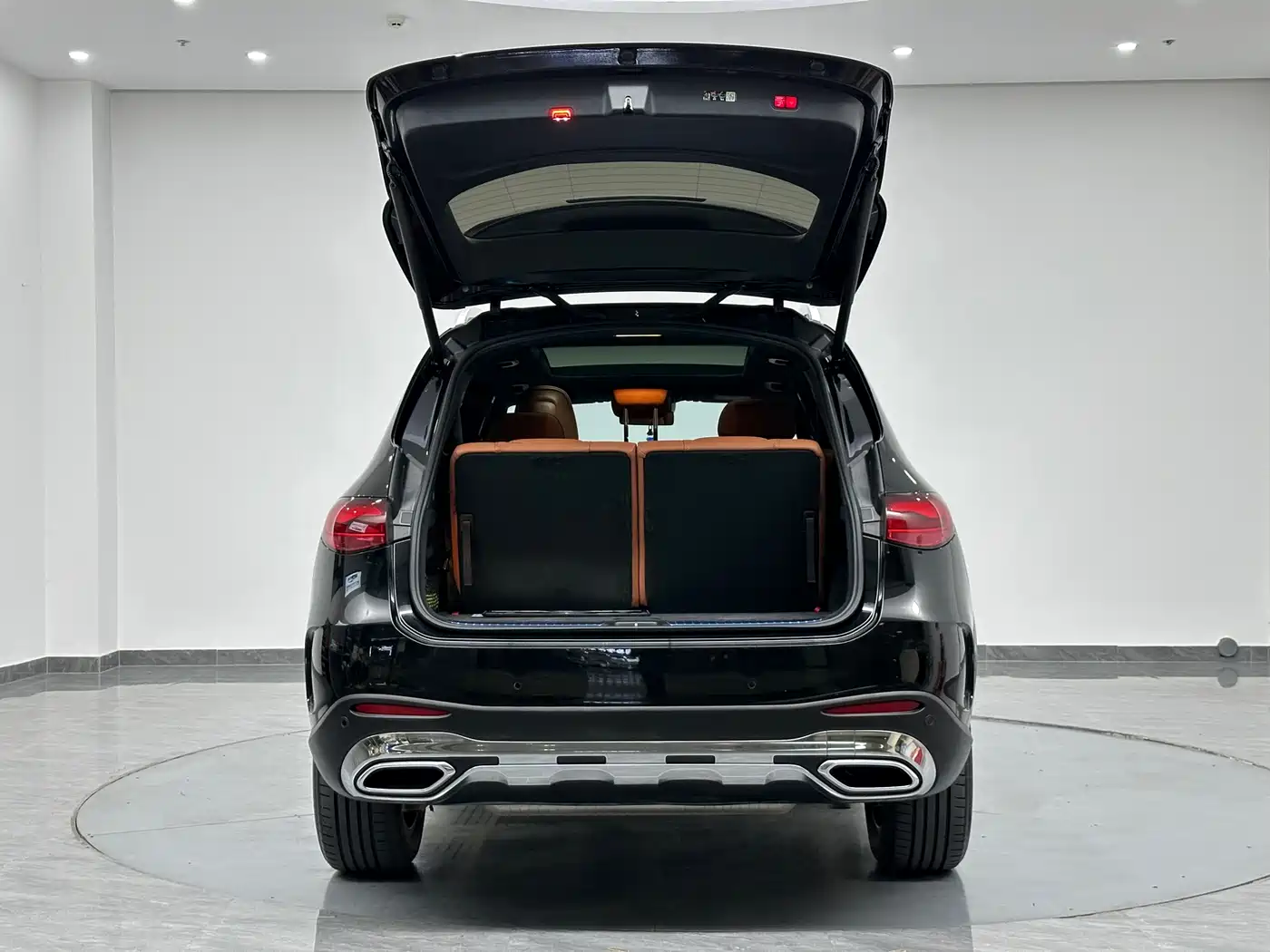 Mercedes-Benz GLC 2023 Facelift GLC 300 L 4MATIC Sport 7-Seater фото 29