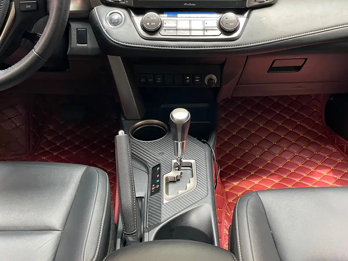 Toyota RAV4 Rongfang 2013 2.0L CVT 4WD Pioneer фото 13