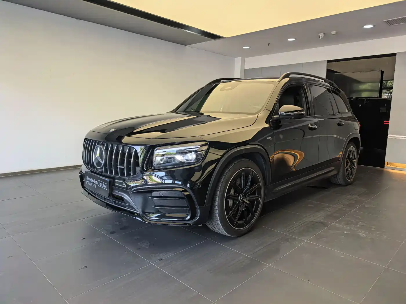 MERCEDES-BENZ GLB AMG