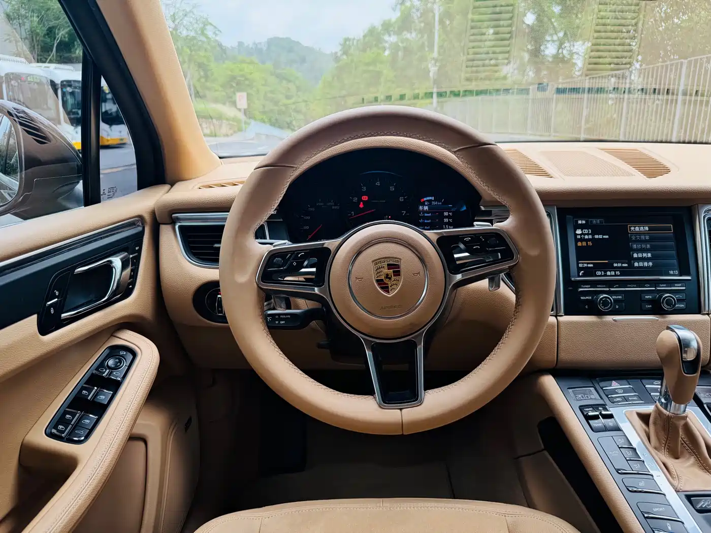 Porsche Macan 2016 Macan 2.0T фото 10