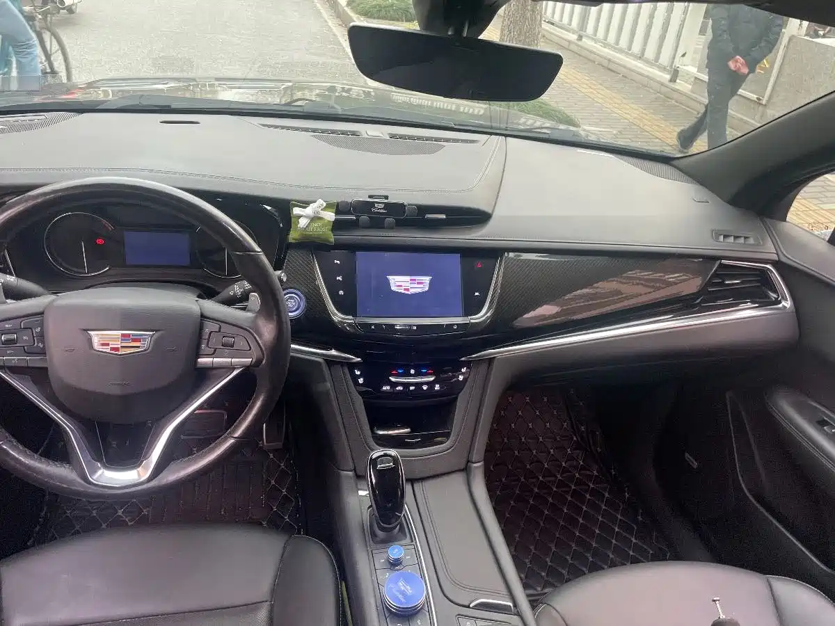 Cadillac XT6 2020 Facelift 28T 6-Seater AWD Luxury Sport фото 7