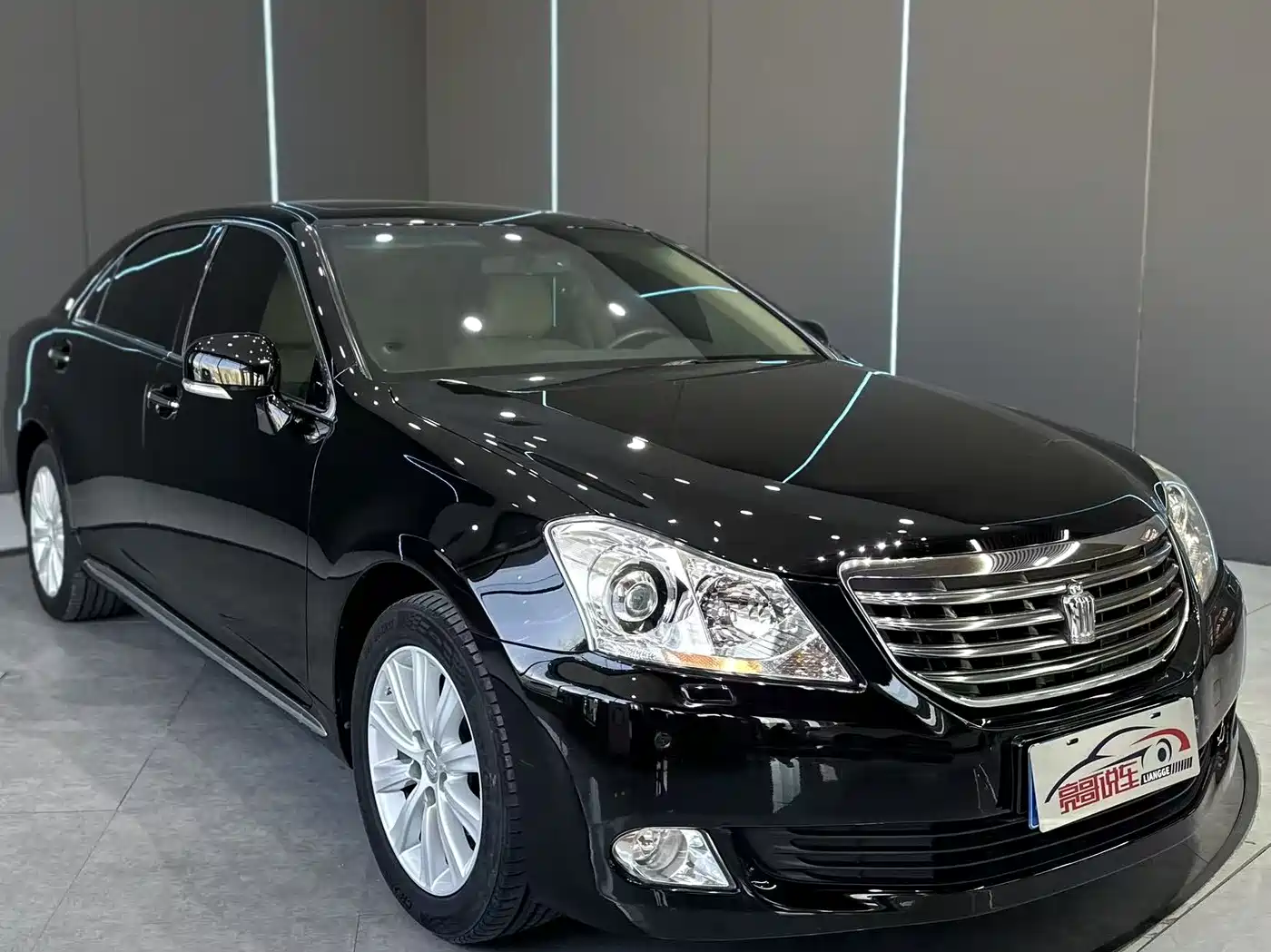 Toyota Crown 2010 2.5L Royal Leather Sunroof фото 3