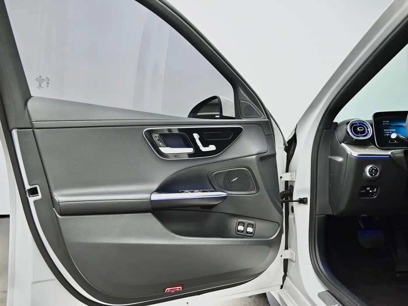 Mercedes-Benz C-Class, миниатюра 18