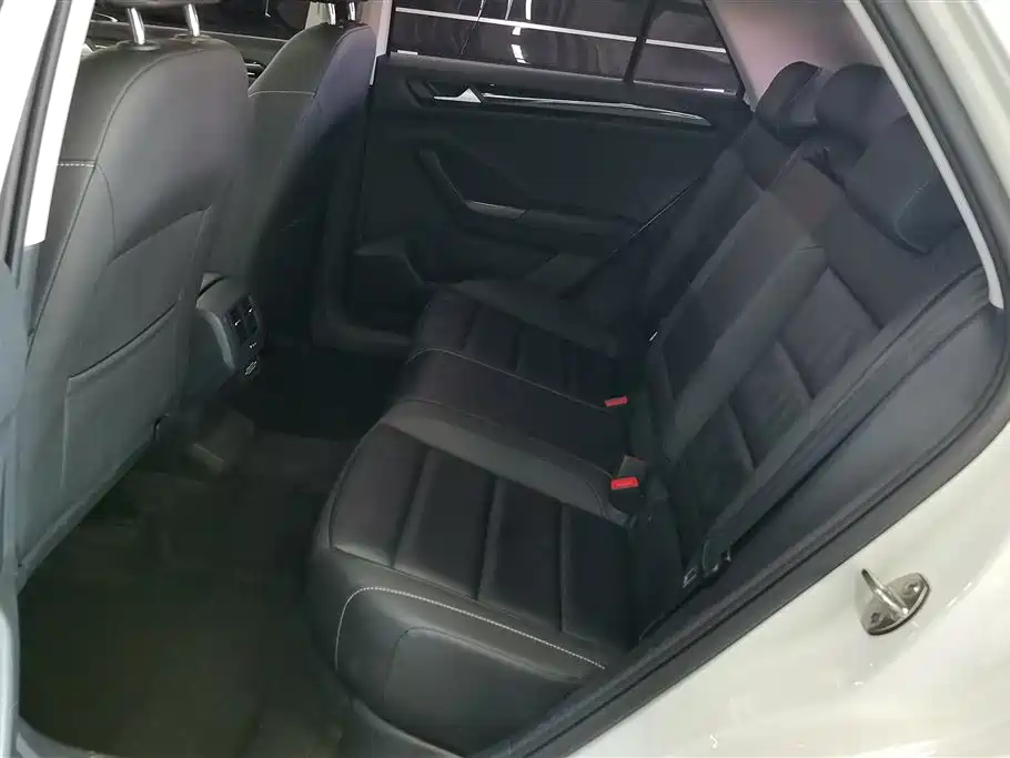 Volkswagen T-ROC 2019 280TSI DSG 2WD Comfort Version China VI фото 10