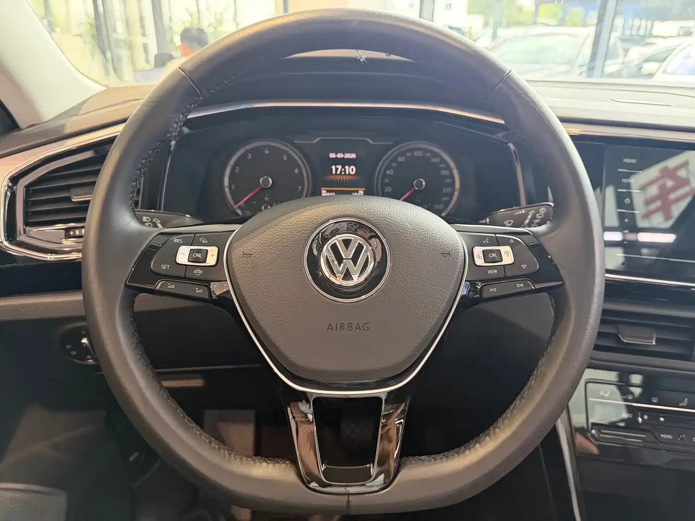 Volkswagen Tayron 2020 330TSI 2WD Luxury Smart Edition фото 15