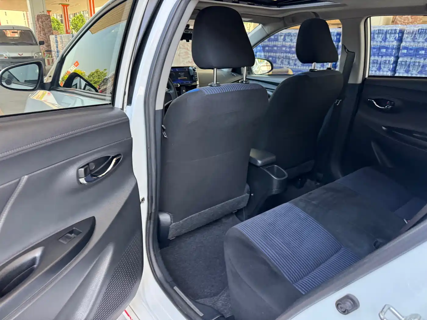 Toyota YARiS L Zhi Xuan 2017 1.5G CVT Speed Sunroof Upgrade Edition фото 11