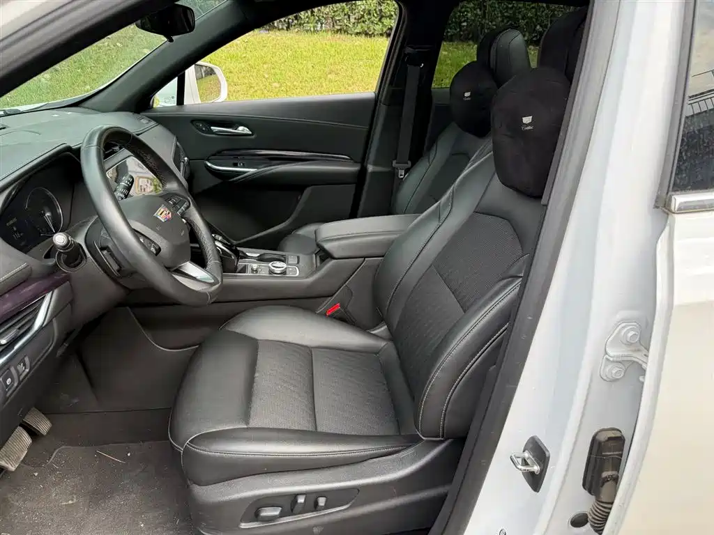 Cadillac XT4 2022 28T FWD Style фото 8
