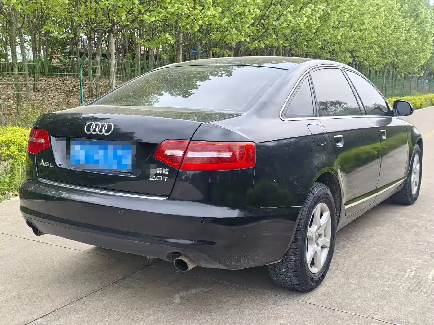 Audi A6L 2010 2.0 TFSI Automatic Standard фото 4