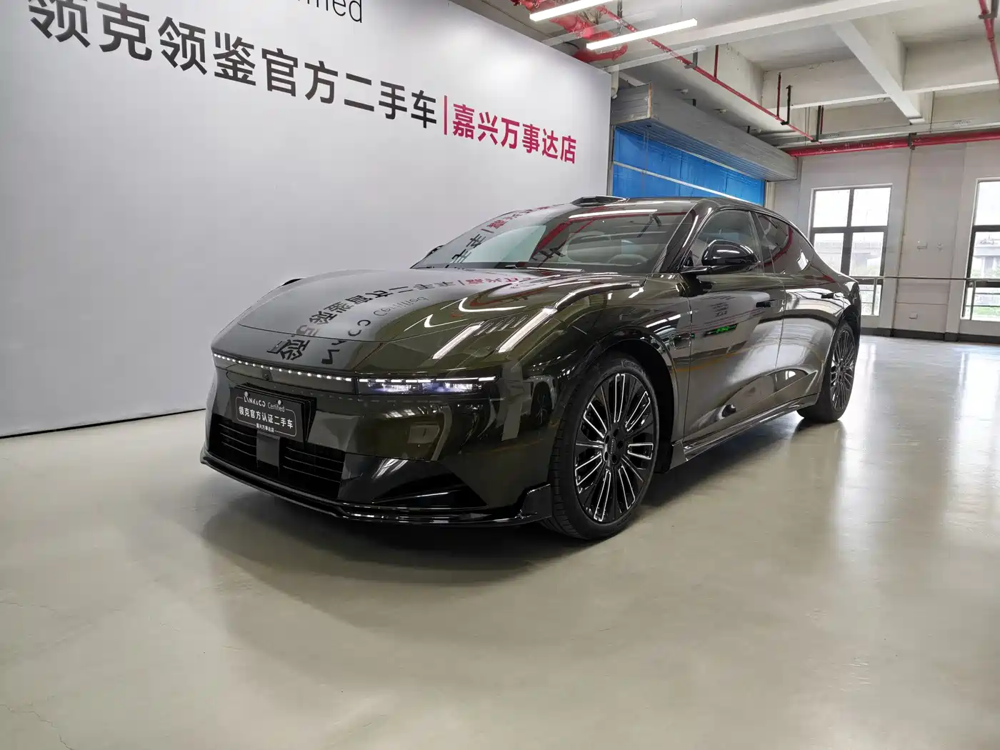 Lynk & Co 10 EM-P 2025 Facelift 240 AWD Ultra Sport Edition