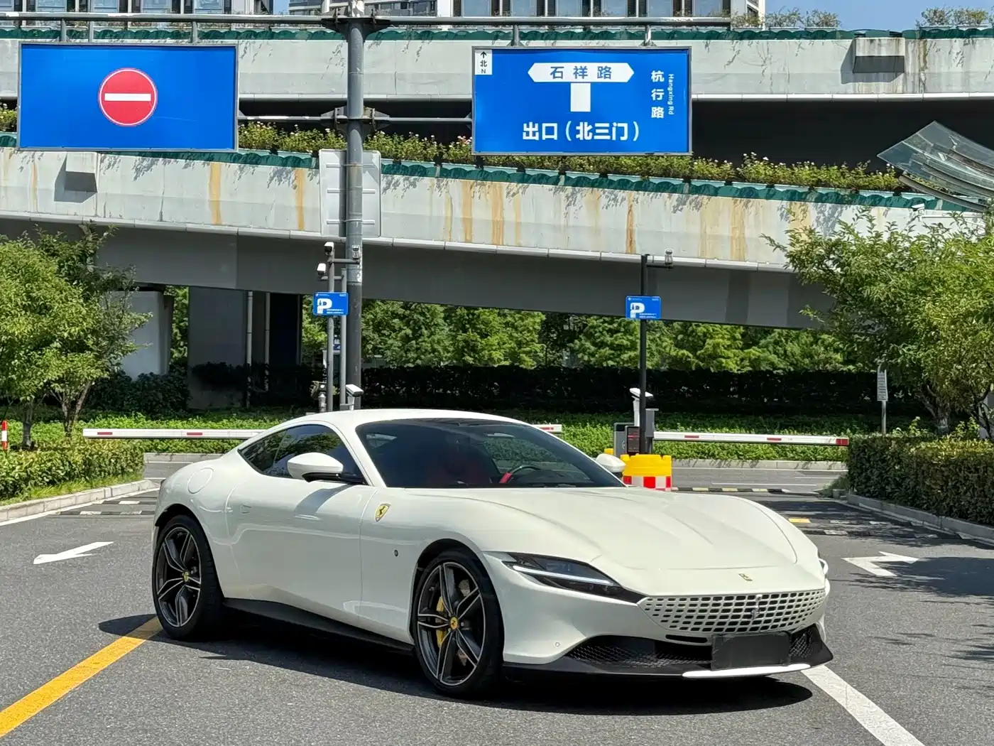 Ferrari Roma 2024 2020 3.9T V8