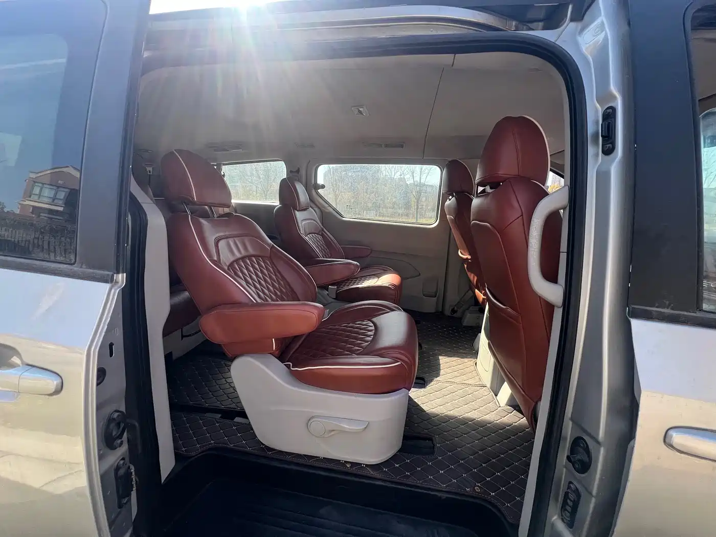 SAIC Maxus Maxus G10 2016 2.0T Automatic Elite фото 9