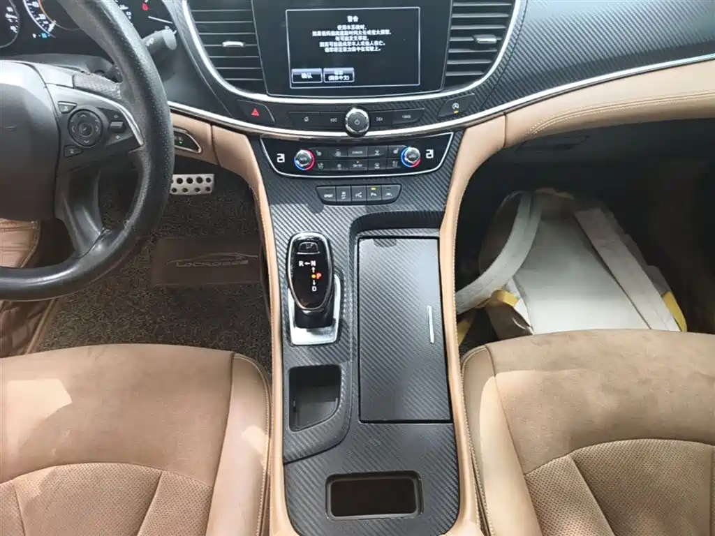 Buick LaCrosse 2016 20T Luxury фото 14