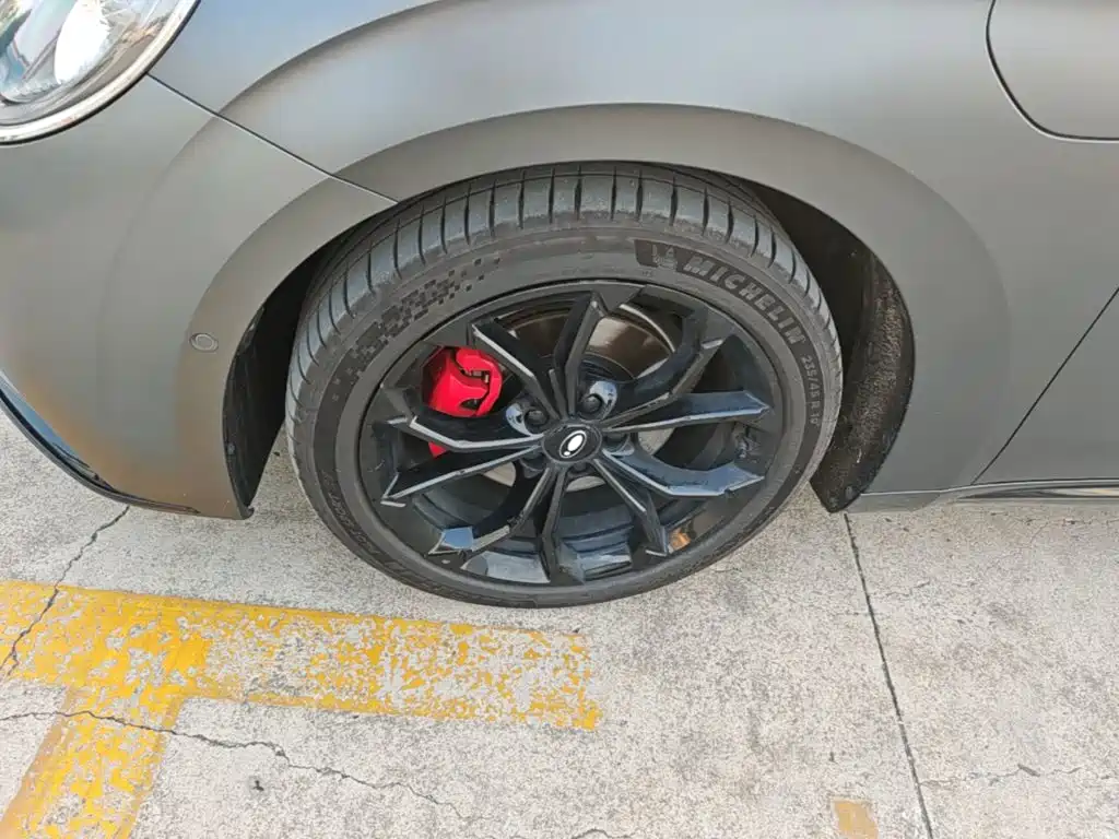 Ora Lightning Cat 2026 2024 Dark Night Edition 555km Premium Version