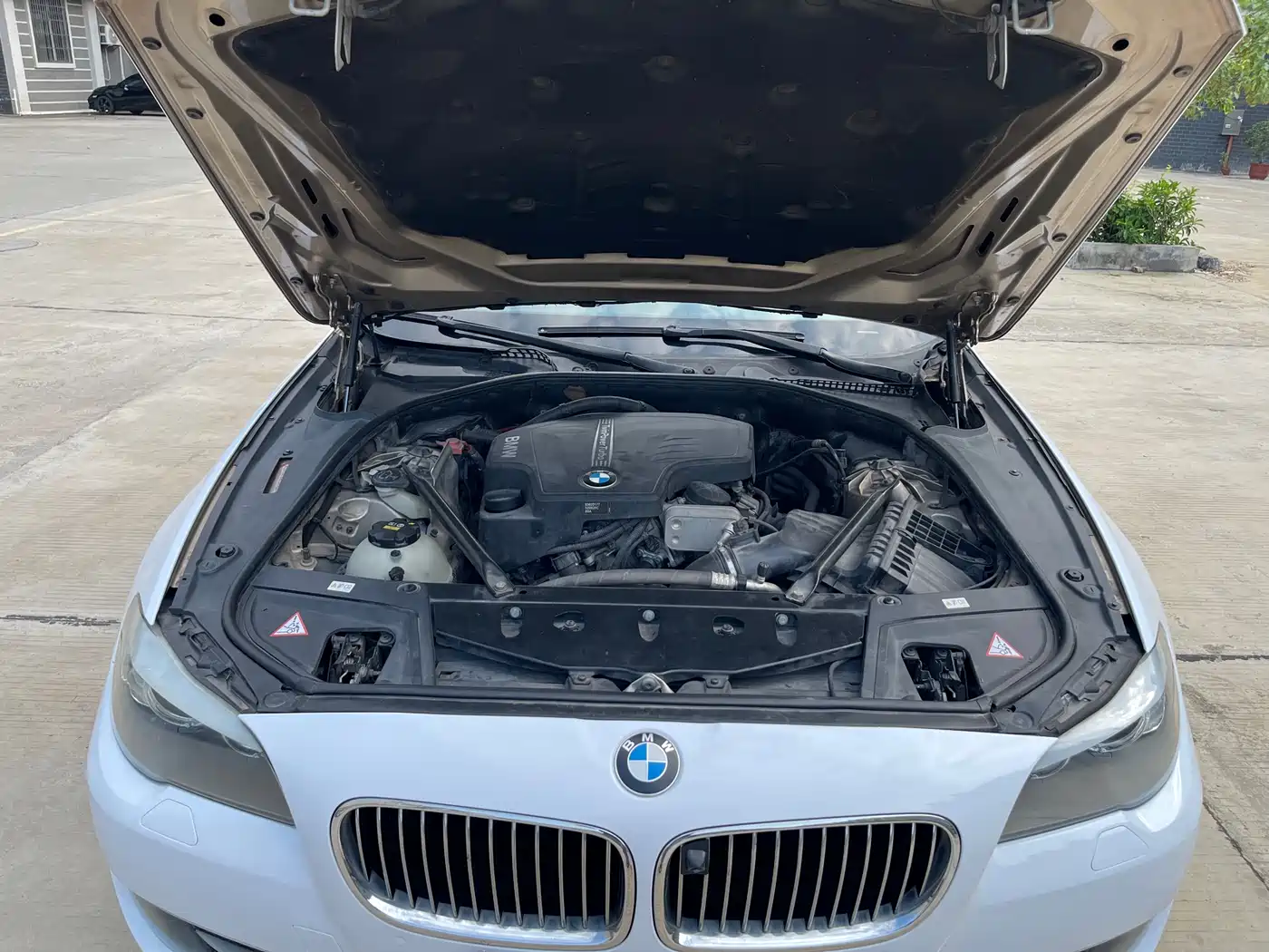 BMW 5 Series 2013 525Li Luxury фото 14