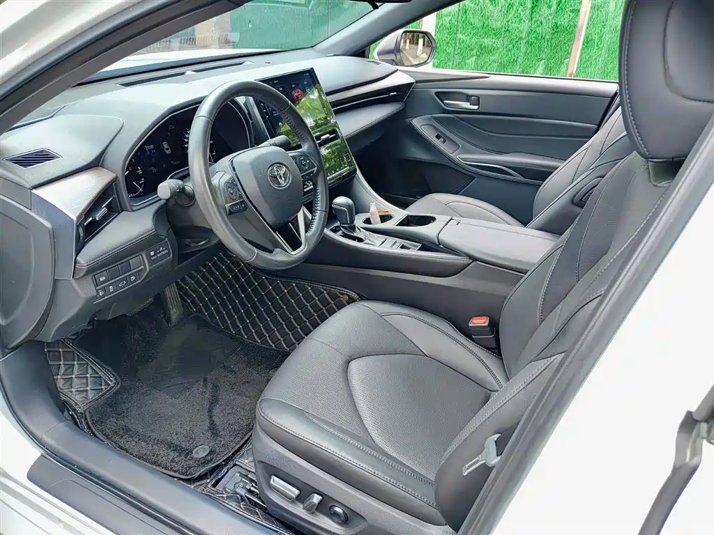 Toyota Avalon 2023 2.0L Premium Selection фото 7