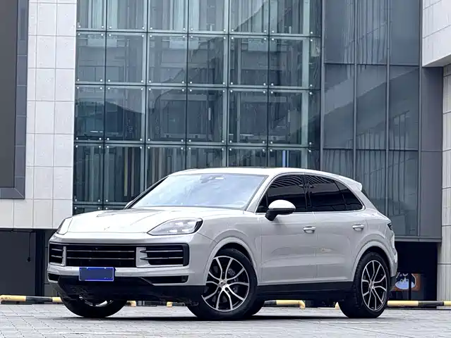 Porsche Cayenne 2023