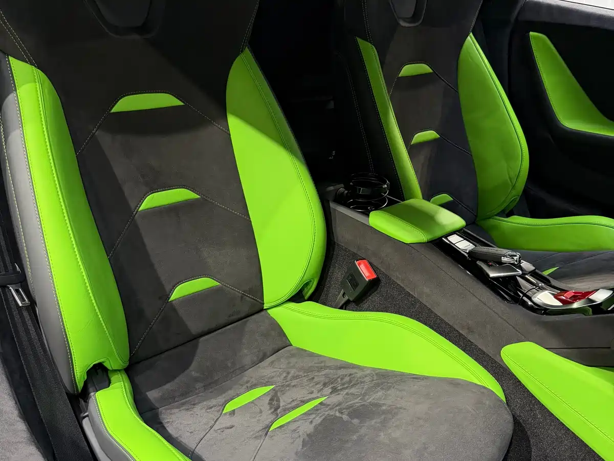 LAMBORGHINI HURACÁN