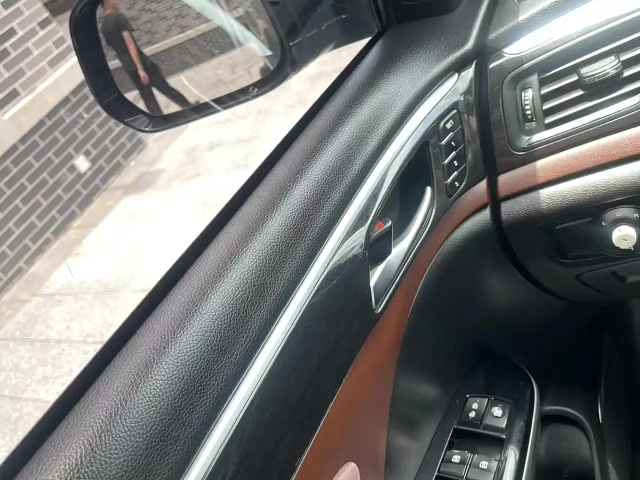 GAC Trumpchi Trumpchi GS8 2017 320T AWD Luxury Smart Connect (7-Seater) фото 17