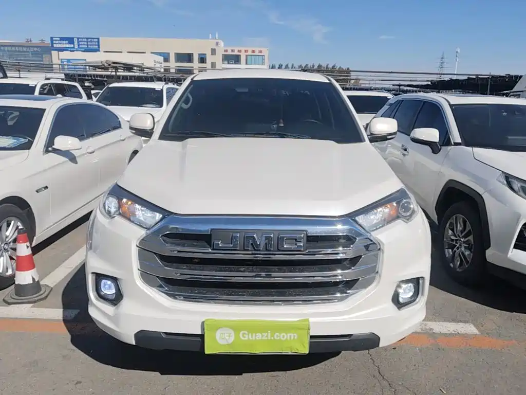 Jiangling Yuhu 7 2022 2022 2.0T Automatic Diesel 4WD Comfort Standard Wheelbase
