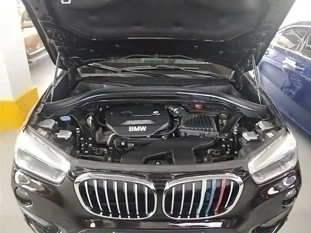 BMW X1 2016 sDrive18Li Premium Model фото 20