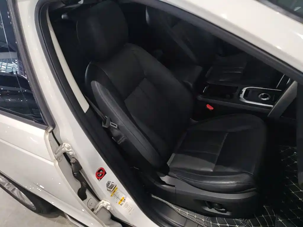 Фото 25 - Land Rover Discovery Sport