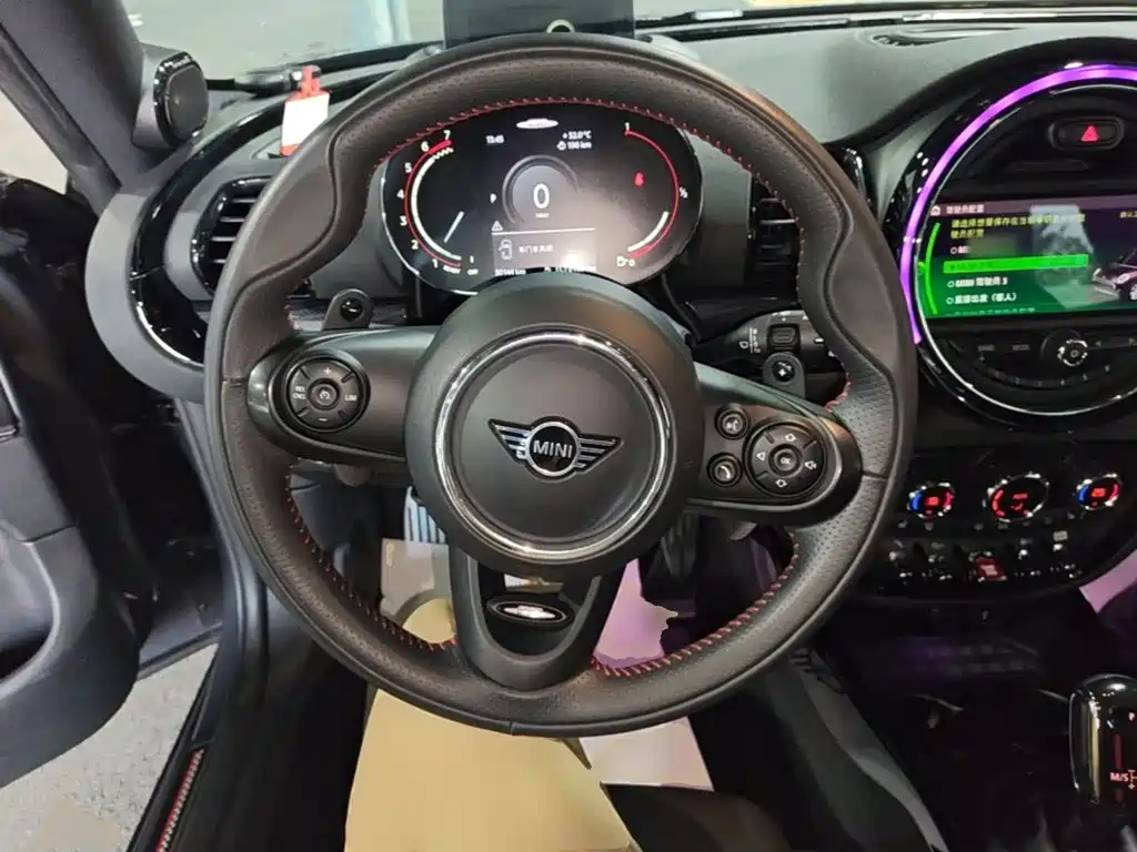 Фото 11 - MINI JCW CLUBMAN
