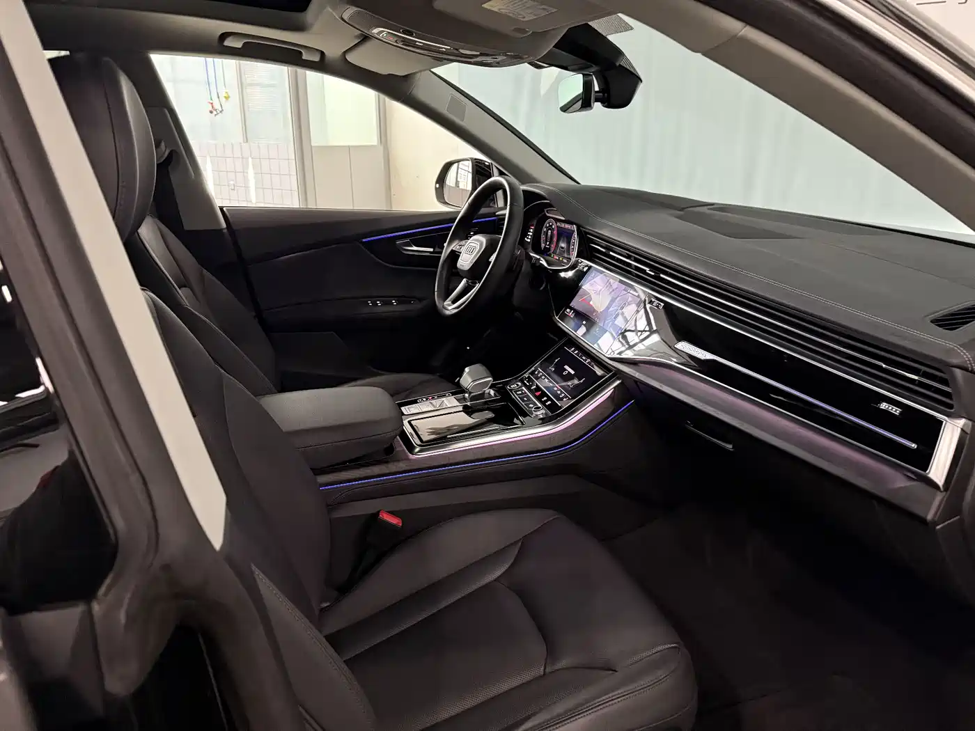 Audi Q8 2023 55 TFSI Luxury Sport фото 12