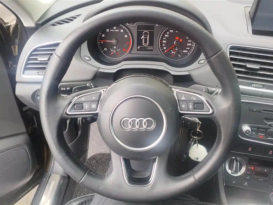Audi Q3 2013 35 TFSI Comfort фото 15