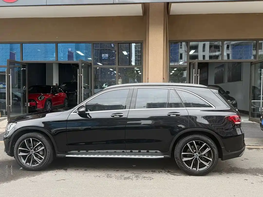 Mercedes-Benz GLC 2021 GLC 300 L 4MATIC Sporty фото 5