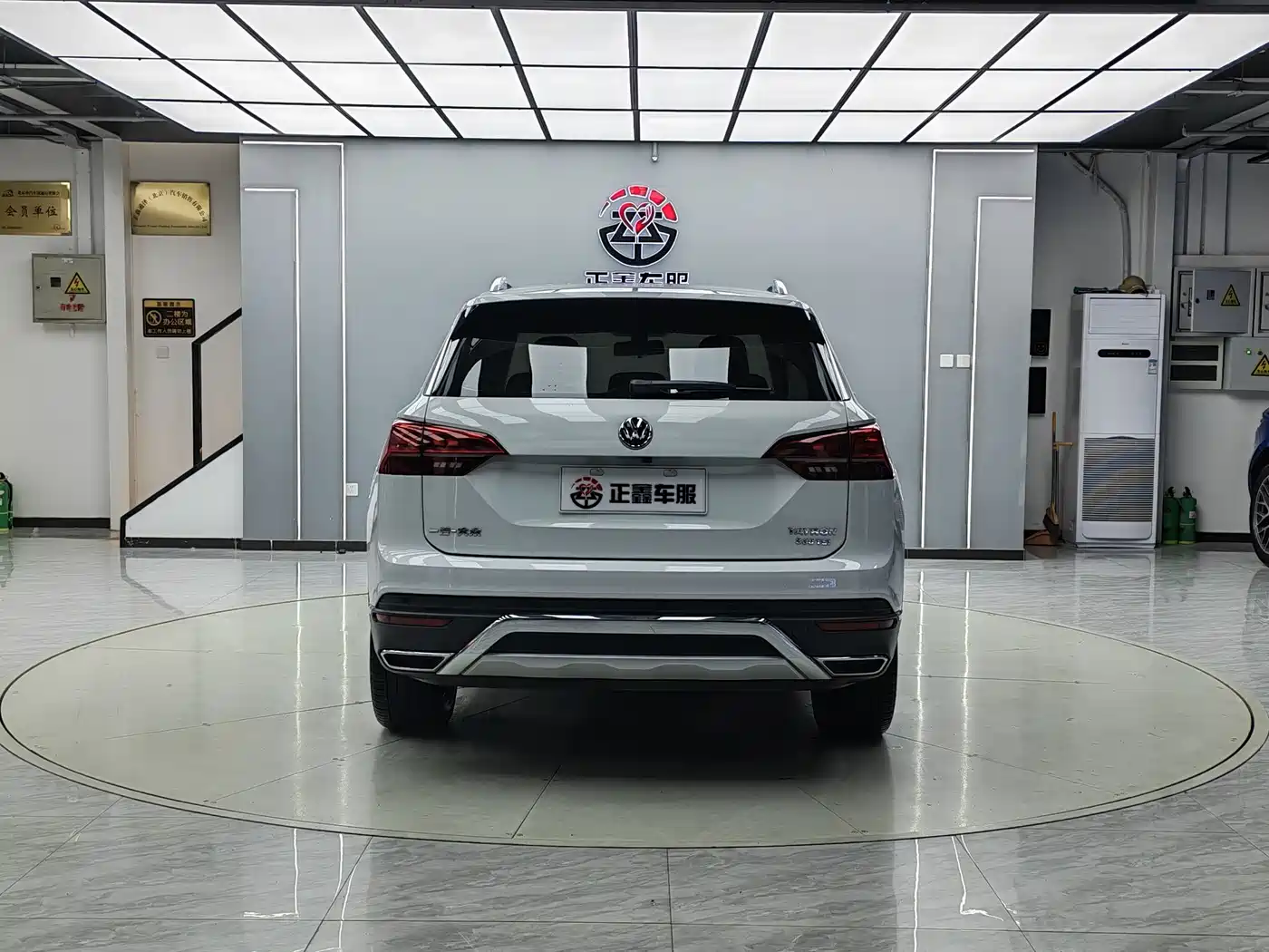 Volkswagen Tayron 2019 330TSI 2WD Luxury China VI фото 15