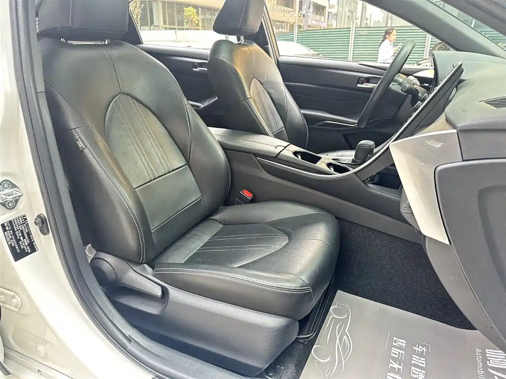 Toyota Avalon 2019 2.0L Progressive Edition (China VI) фото 13