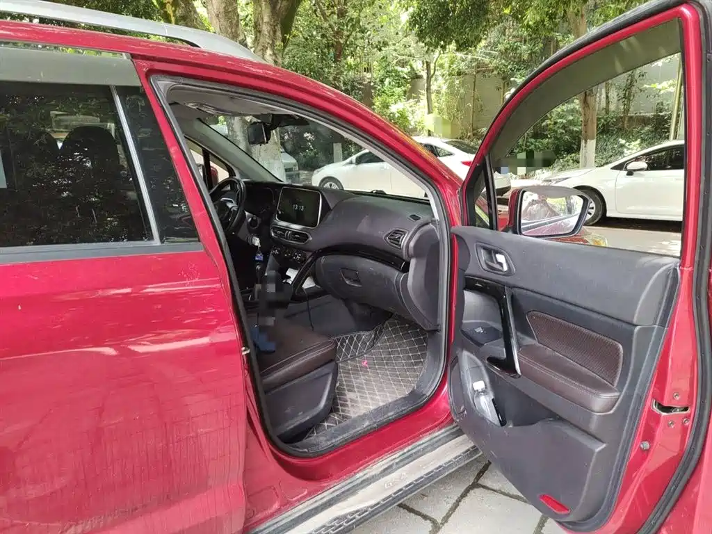GAC Trumpchi Trumpchi GS4 2018 235T Manual 2WD Luxury фото 22