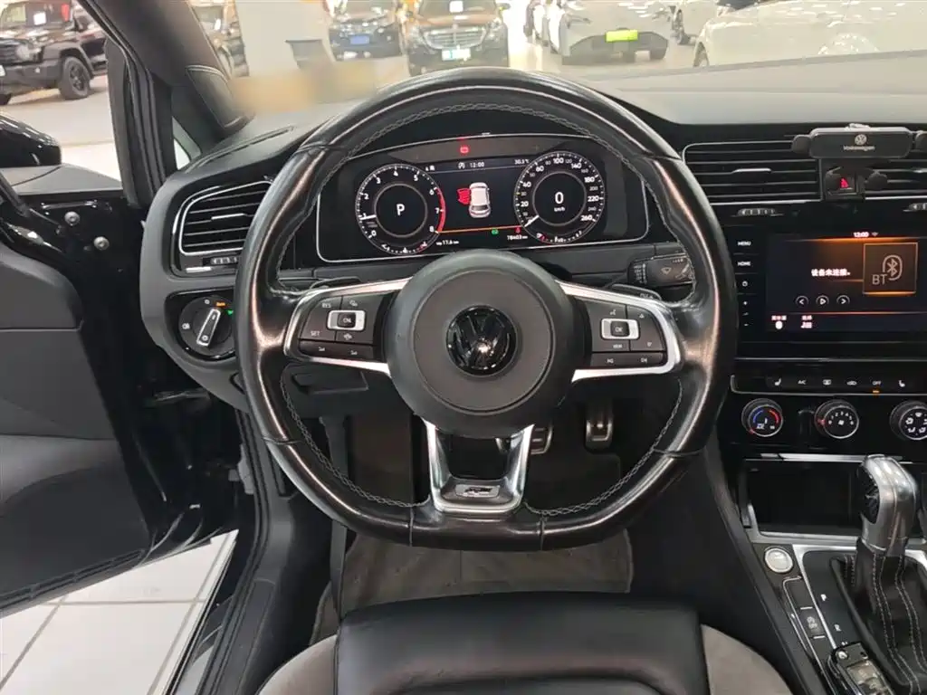 Volkswagen Golf 2020 280TSI DSG R-Line фото 11