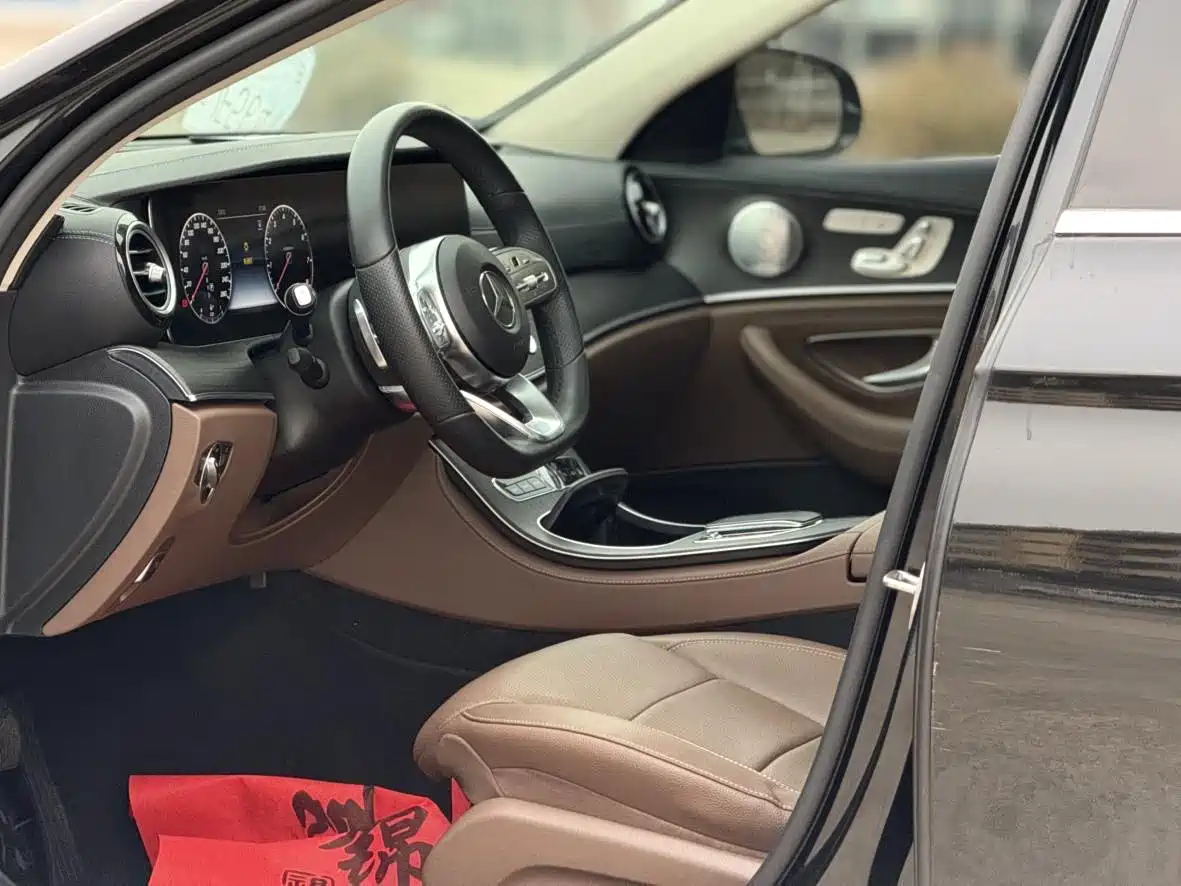 Mercedes-Benz E-Class 2020 E 300 L Luxury Model фото 6