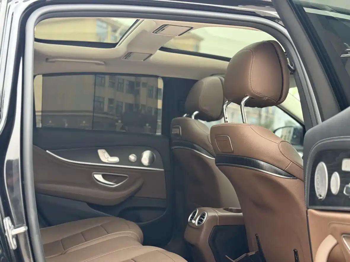 Mercedes-Benz E-Class 2020 E 300 L Luxury Model фото 7