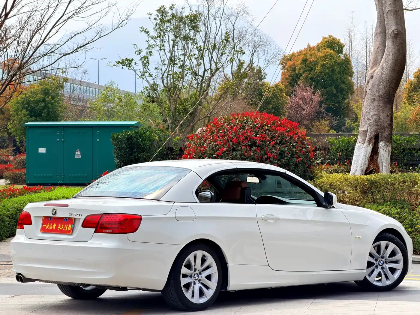 BMW 3 Series (Import) 2011 330i Convertible Coupe фото 16