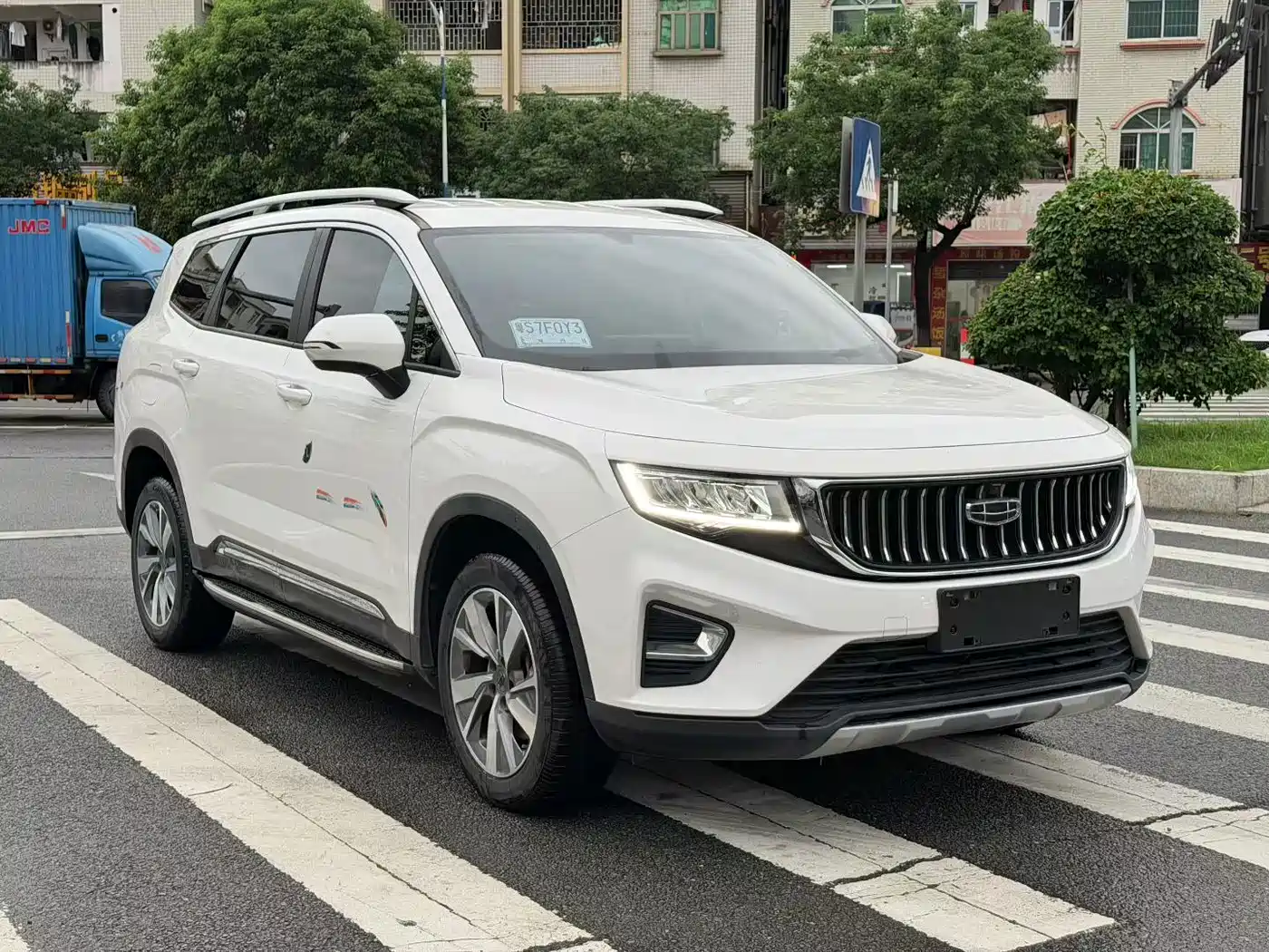 Photo 3 - Geely Haoyue
