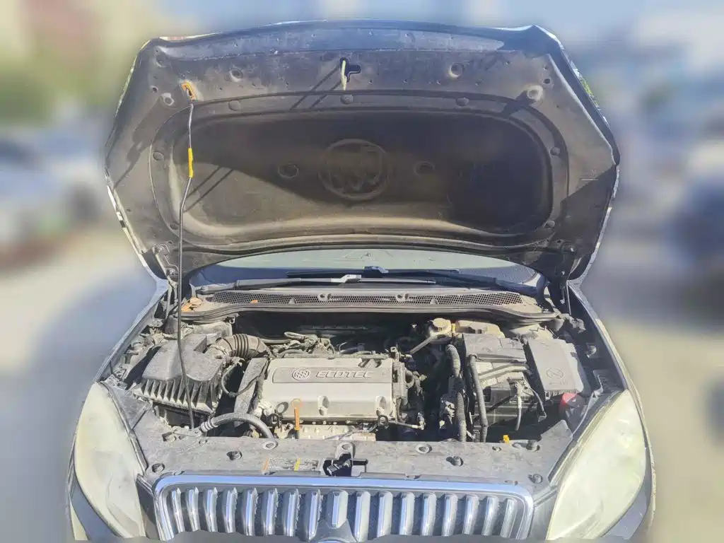 Photo 3 - Buick Excelle