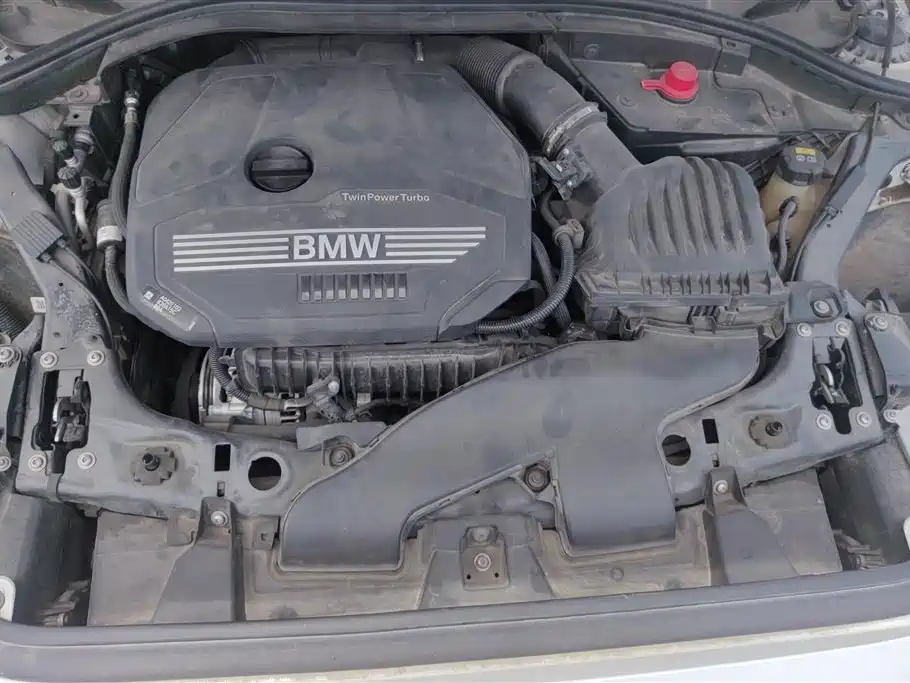 BMW 1 Series 2021 120i M Sport Shadow Edition фото 10