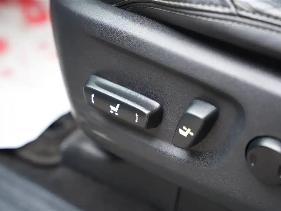 Toyota Prado 2016 3.5L Auto TX-L фото 22