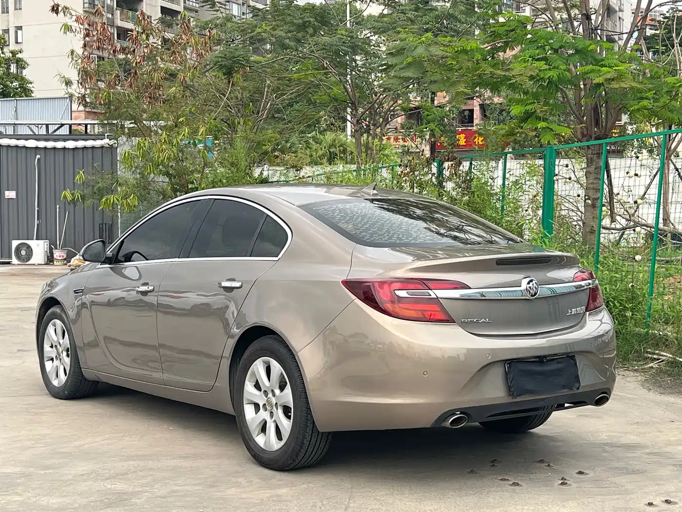 Buick Regal 2015 2.0L Elite Fashion Model фото 8