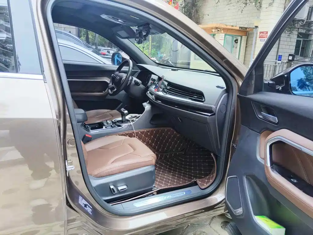Photo 13 - Haval H6
